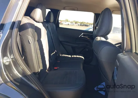 2025 Mitsubishi Outlander Se 2.5 S-Awc/Trail Edition S-Awc from USA, damaged, VIN JA4J4VA88SZ047392